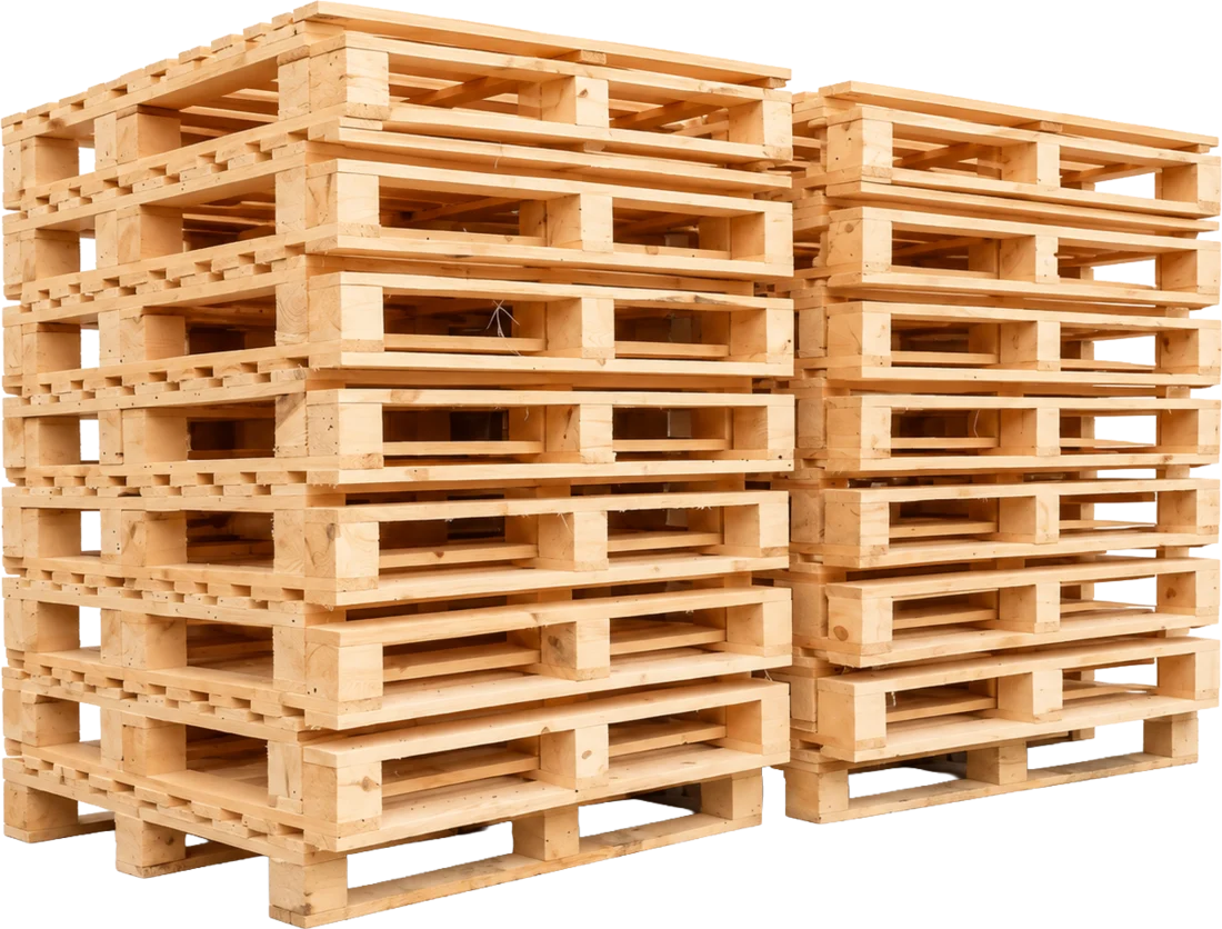 Estibas de tarimas de madera nuevas listas para embarque